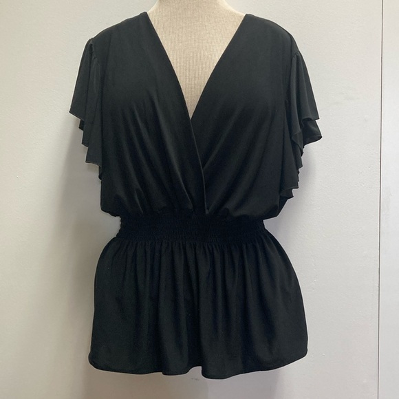 Elegant Black Ruffle Sleeve Blouse - Picture 1 of 3